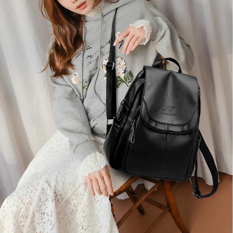 Mochila de Couro Feminina Exclusive