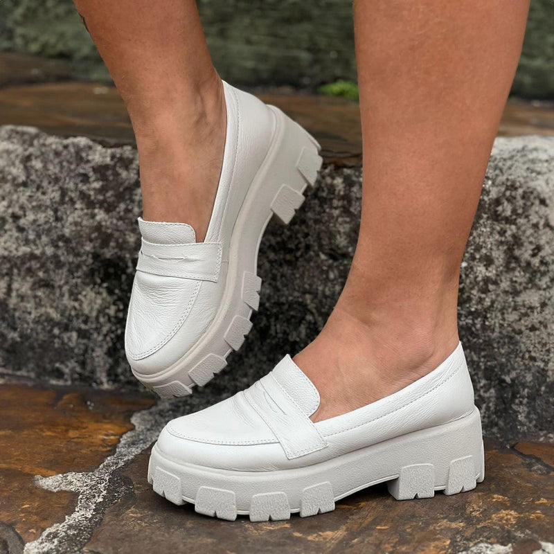 Mocassim Tratorado Feminino em Couro